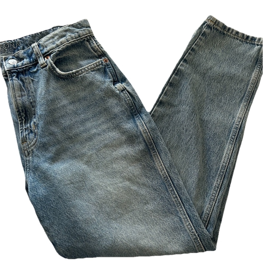 Arizona Jeans Highest Rise Mom Jeans Classic Blue Juniors Size 9